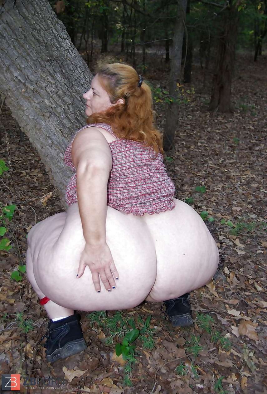 Голые толстые целлюлитные бедра