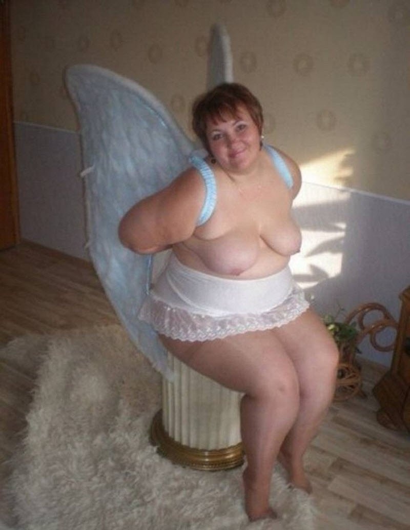 Юная толстушка с огромными сиськами