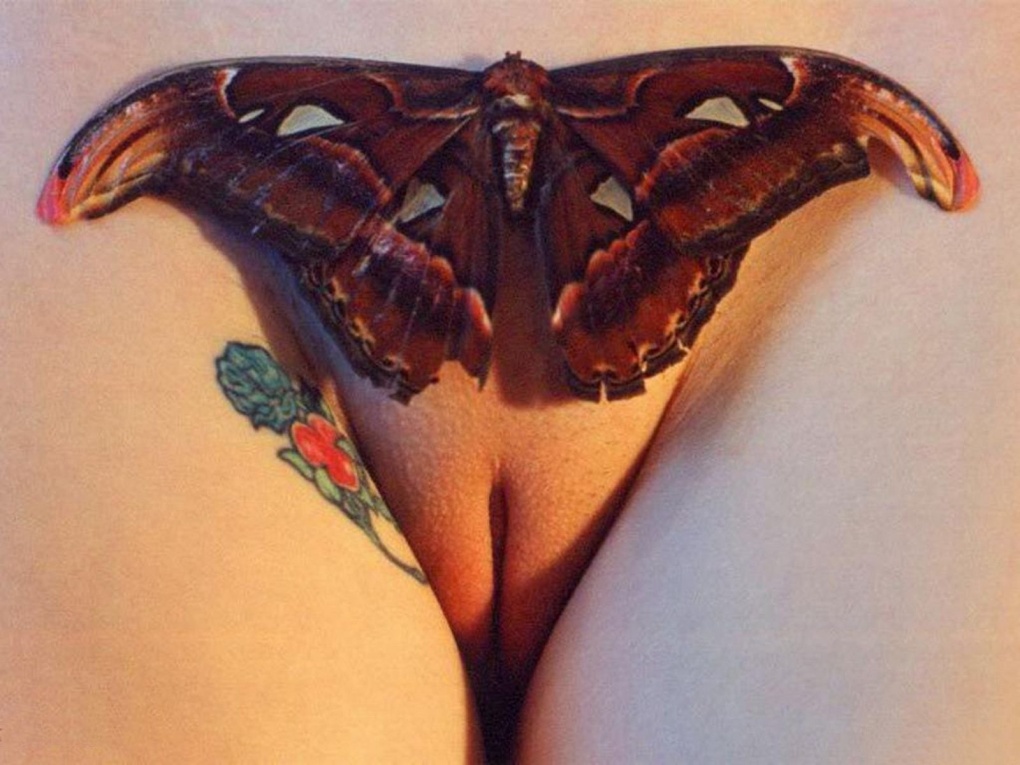 Бодиарт на женских гениталиях