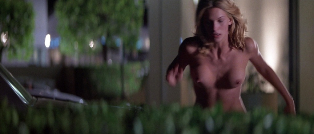Наташа Хенстридж голая в фильме