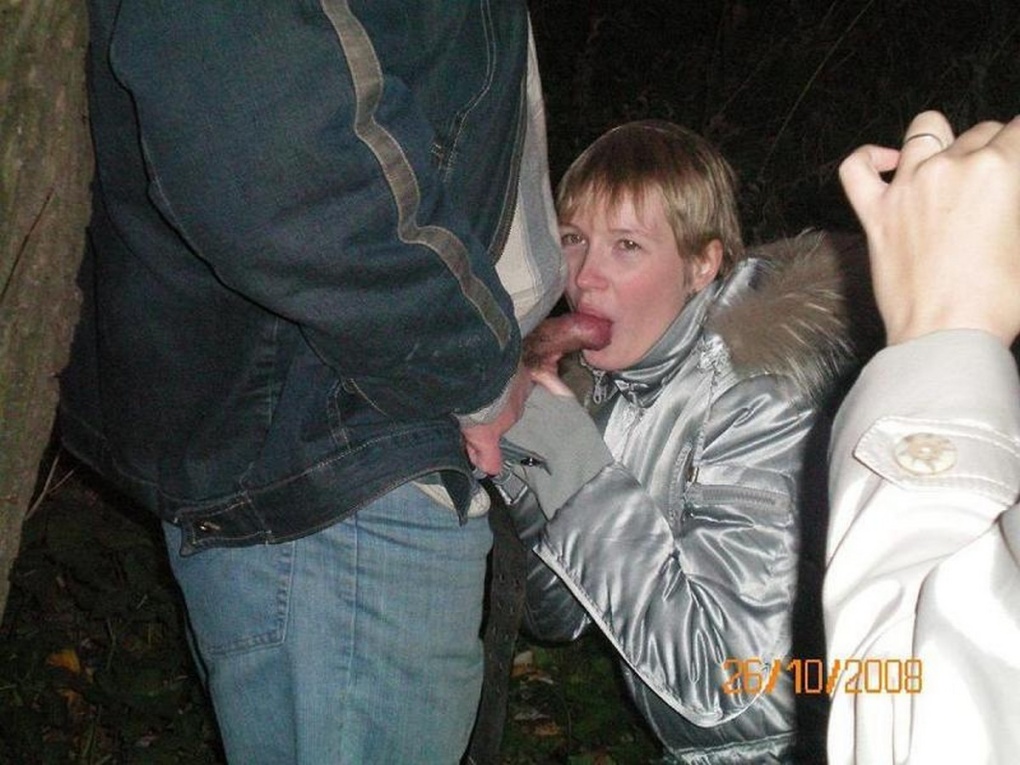 Бомжихи отсасывают на улице