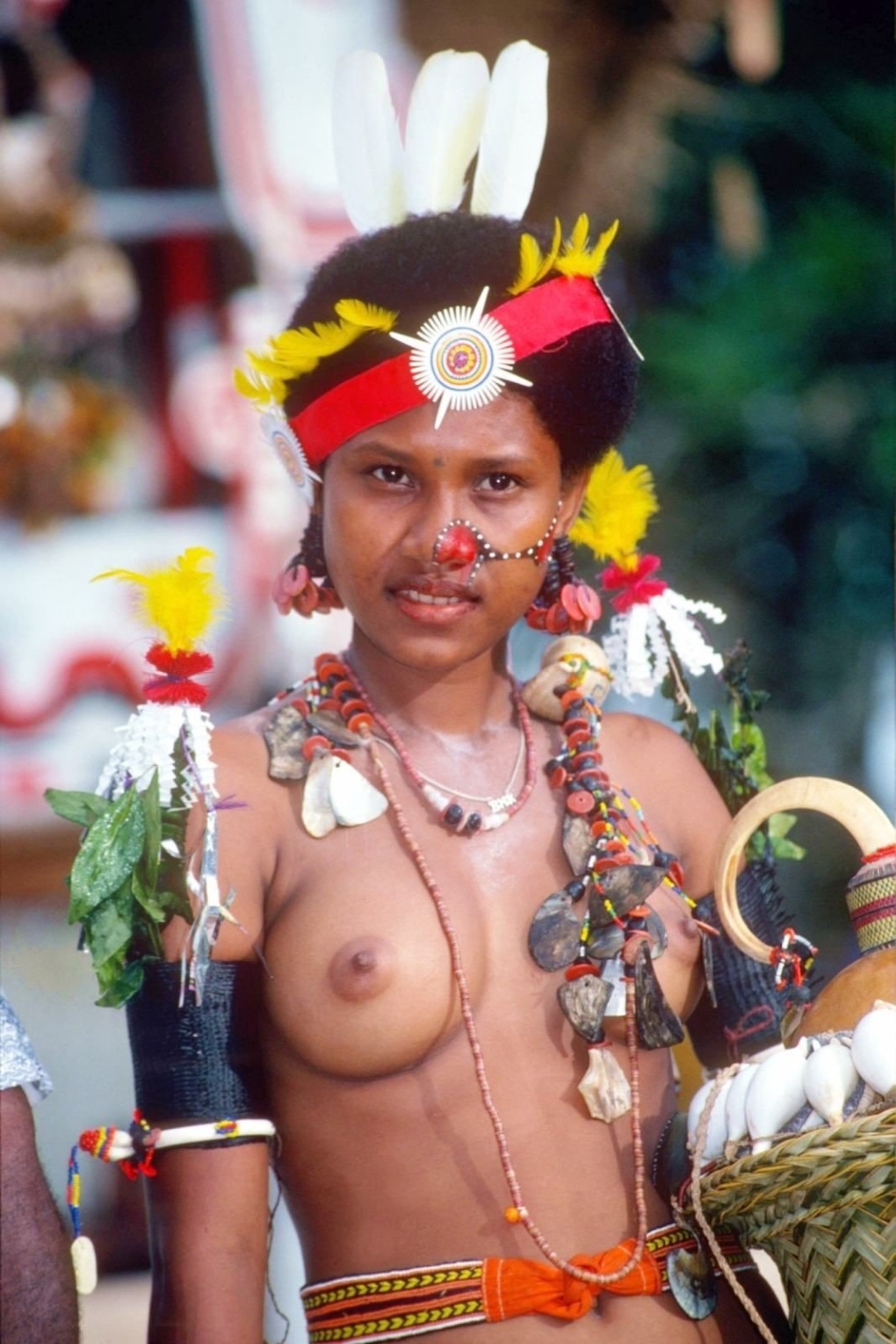 Голые женщины из племени