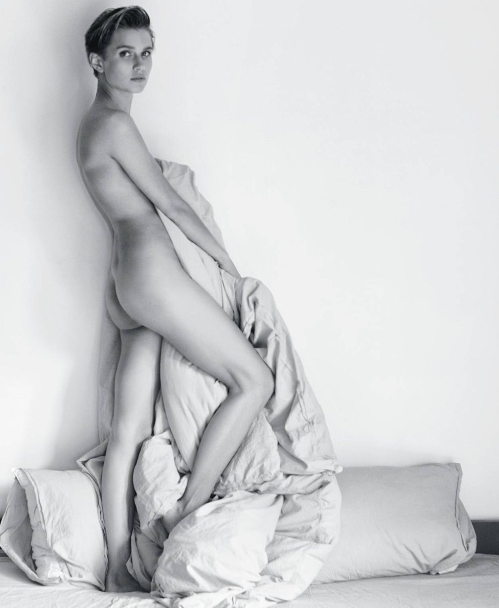 Ангелина Мельникова голая