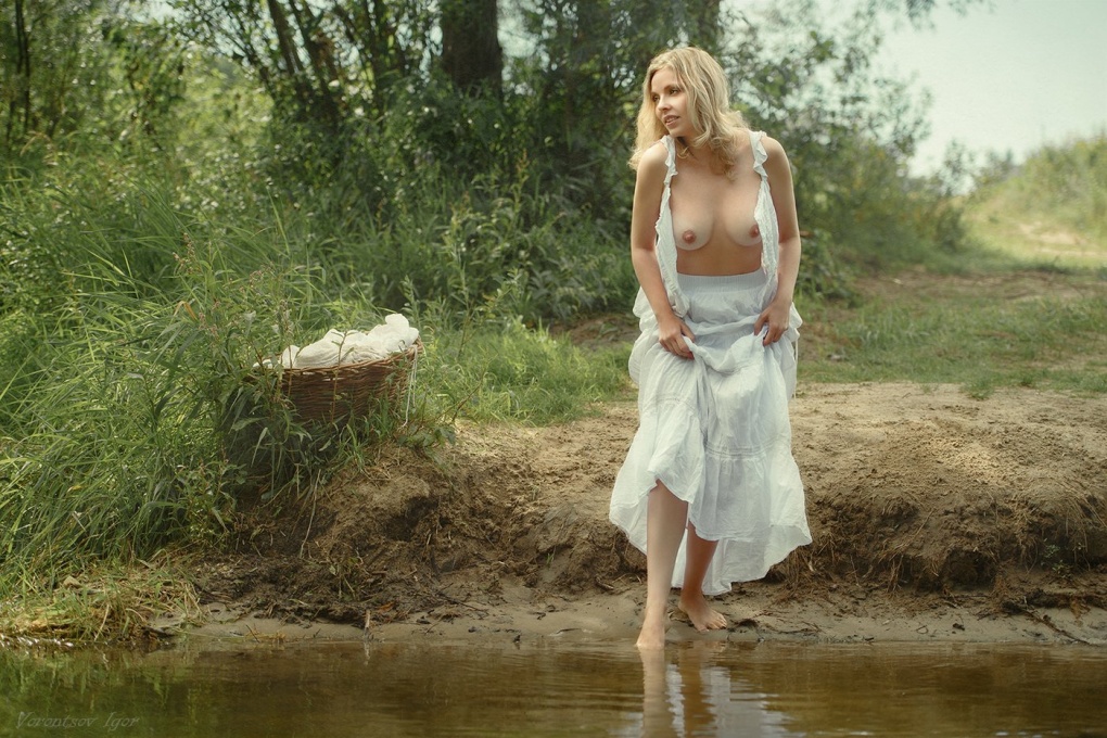 Эротические фотосессии в деревенском стиле