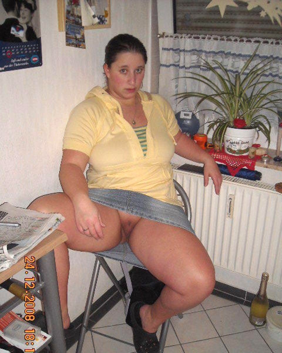 Толстые в чулках без трусов