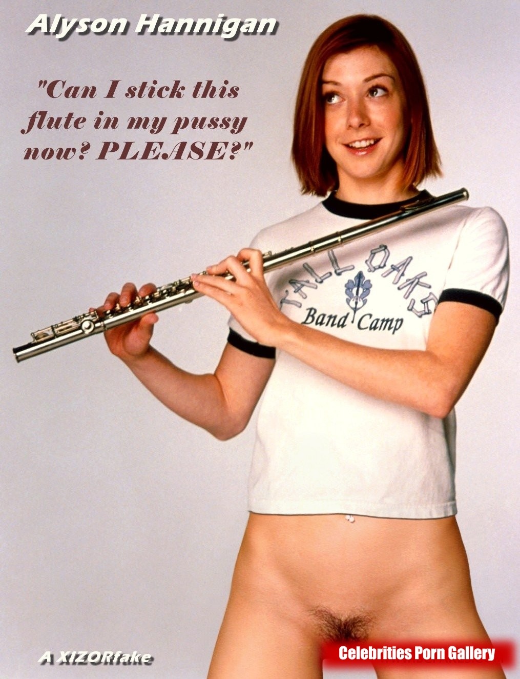 Голые с музыкальными инструментами