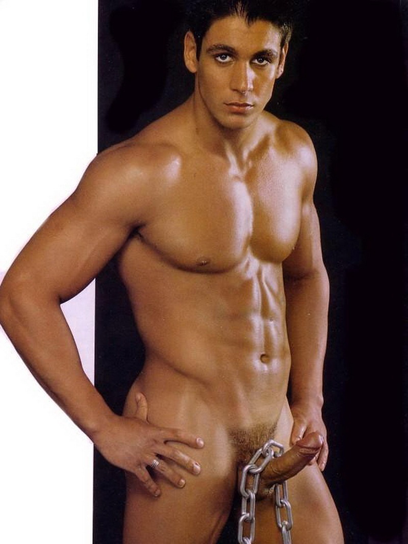 Голые знаменитые мужчины