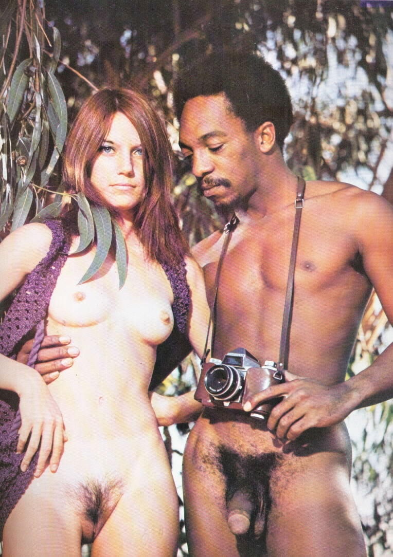 Голая женщина хиппи ретро