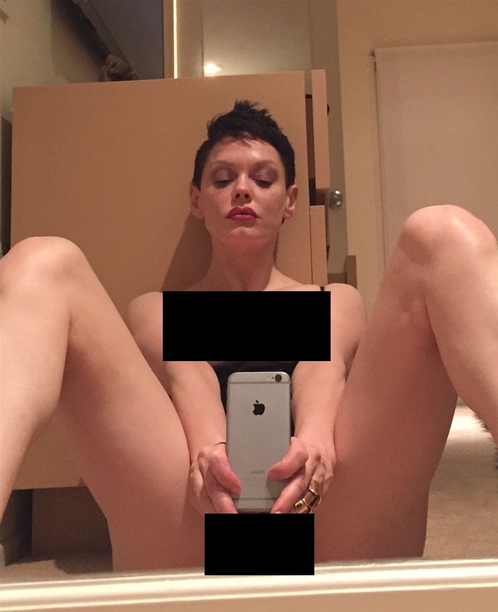 Сливы голливудских звезд ню