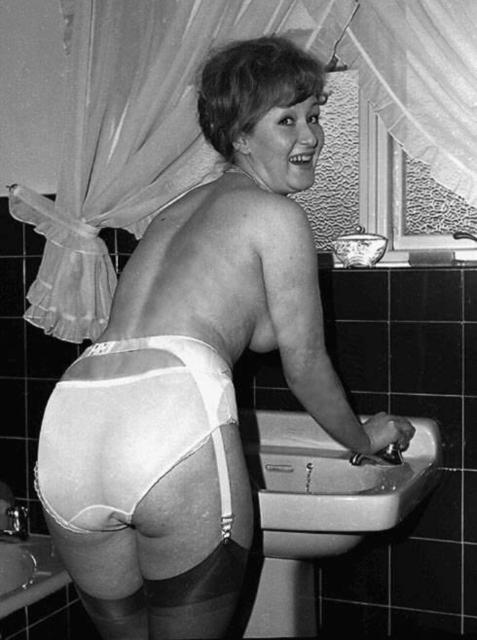 Дамы лесби в панталонах