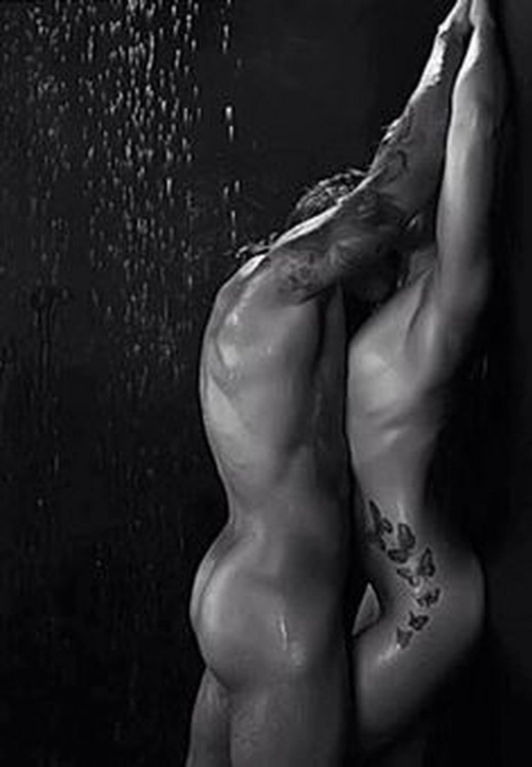 Красивые молодые пары ню