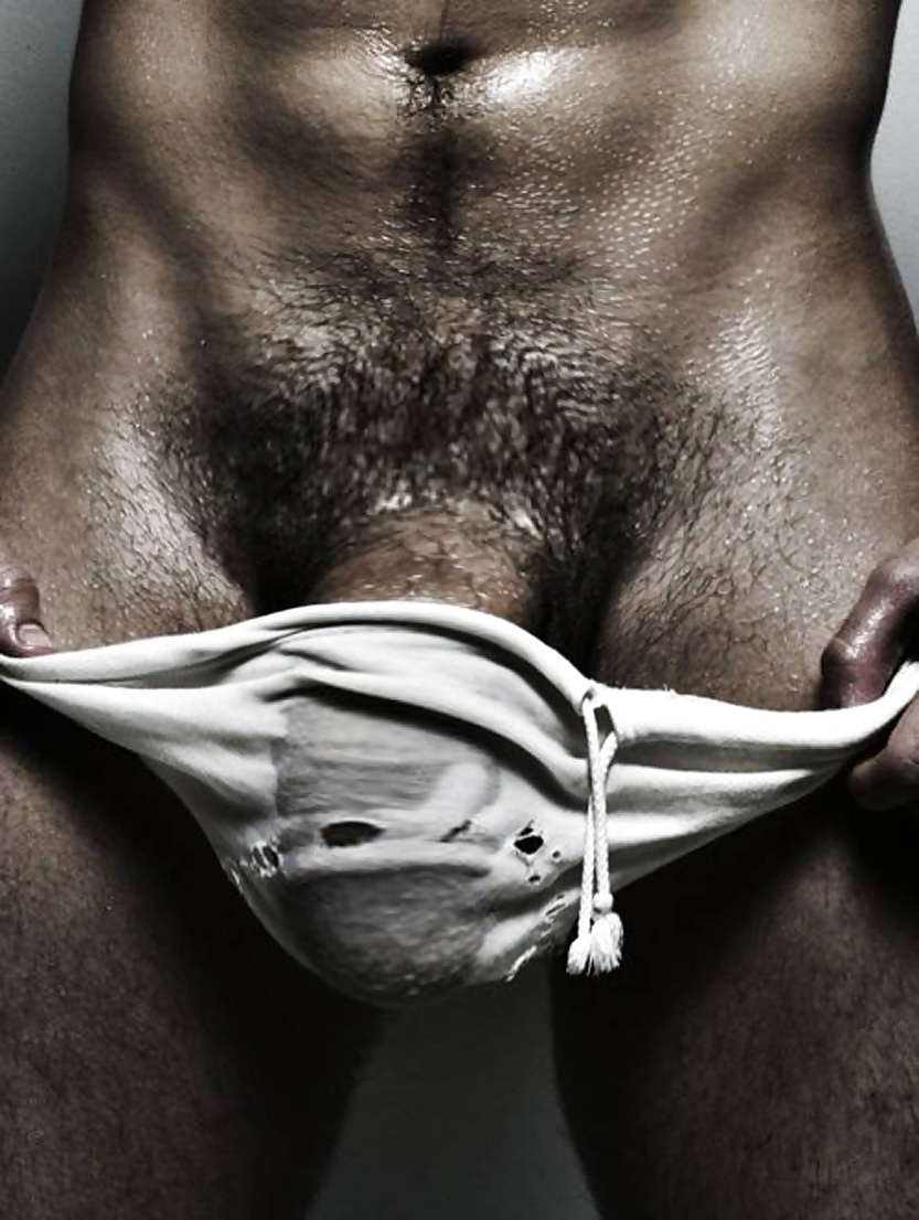 Девочка кончила в трусах