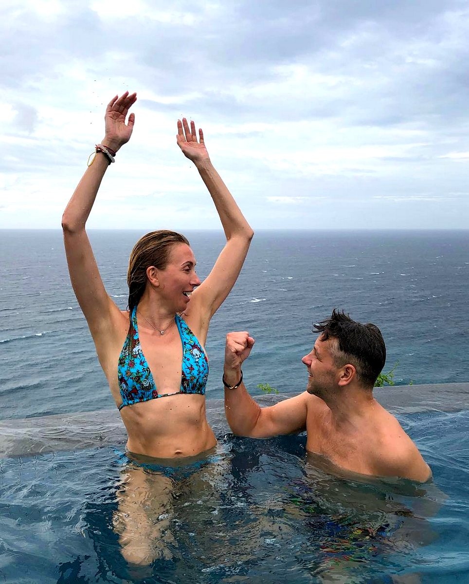 Светлана Бондарчук ноги