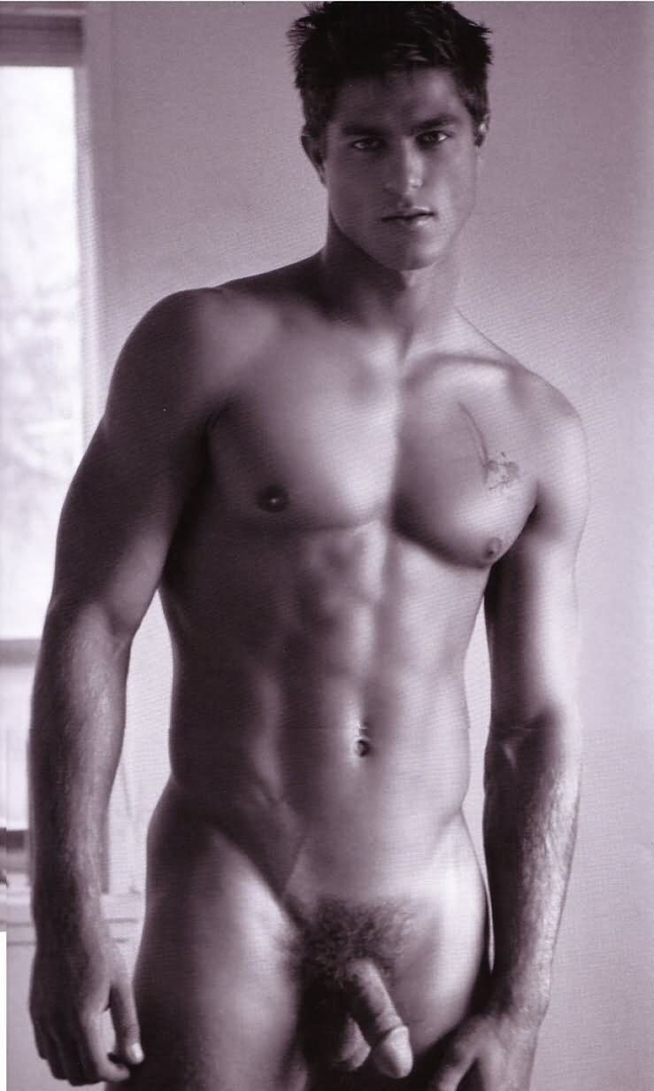 Голые парни знаменитости