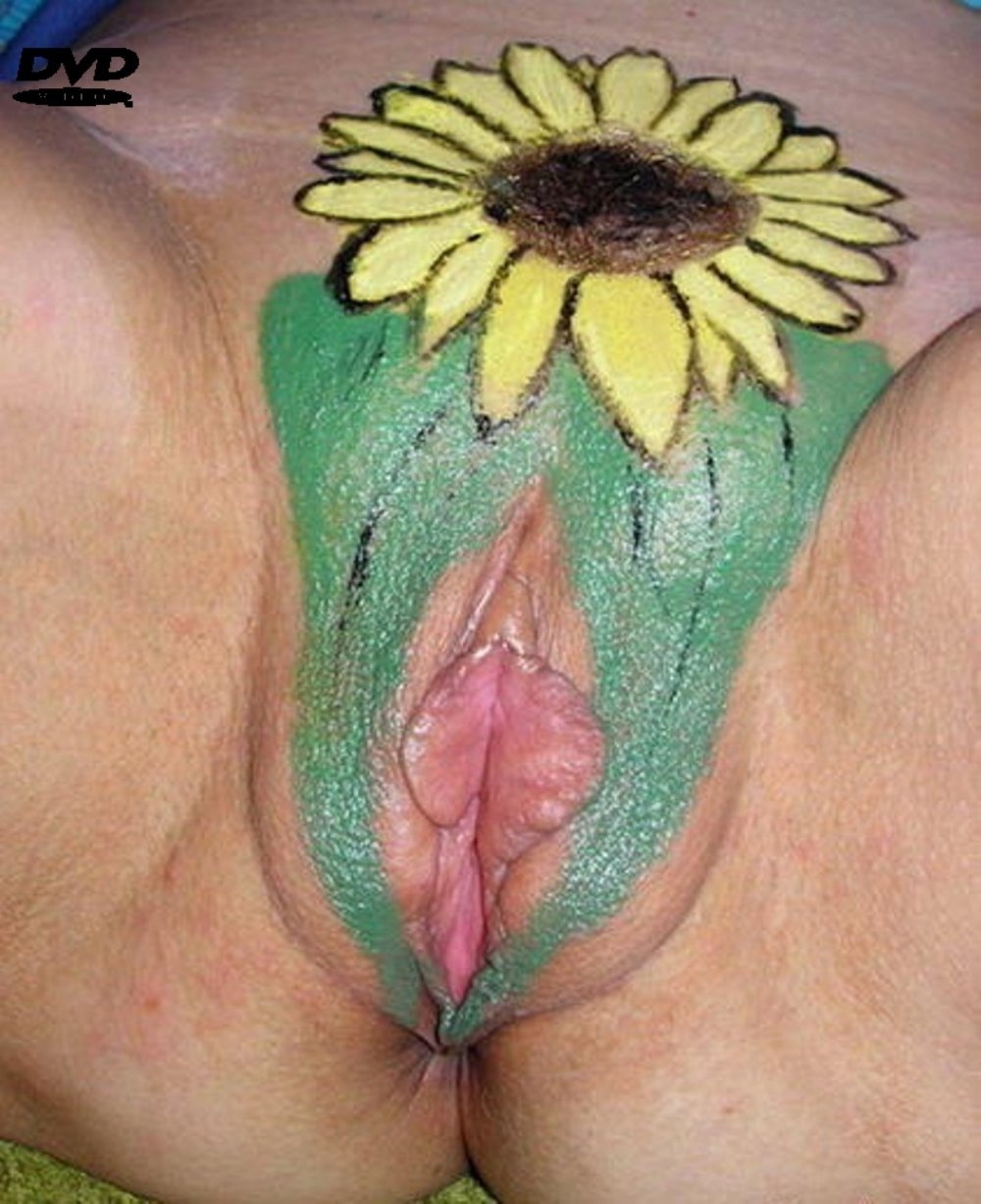 Женские интимные Татуировки фото