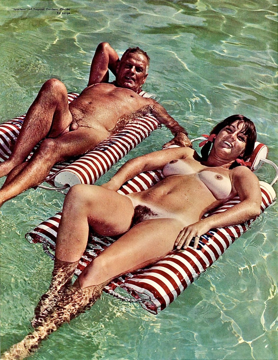 Ретро порнушка на пляже