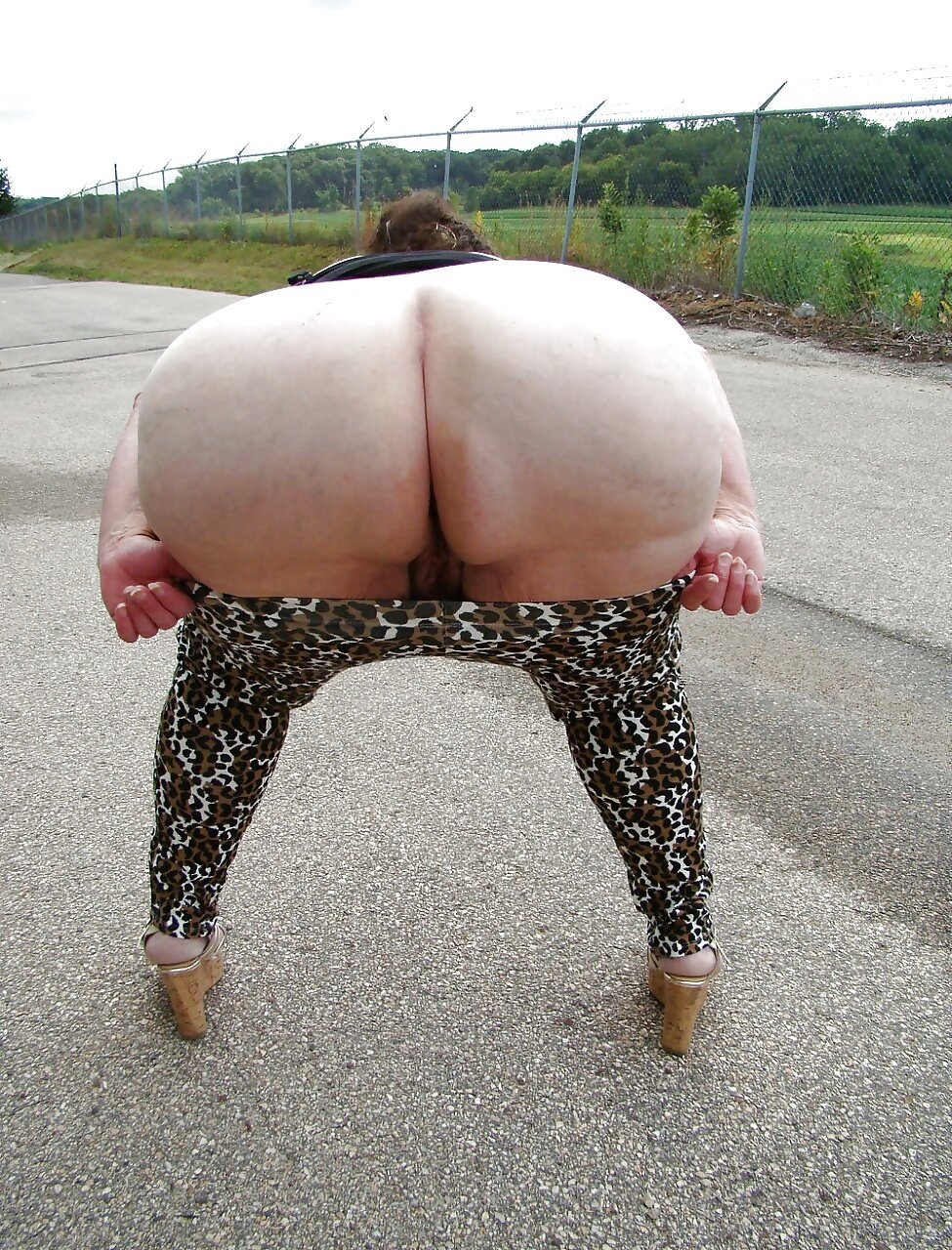 Старые толстые задницы