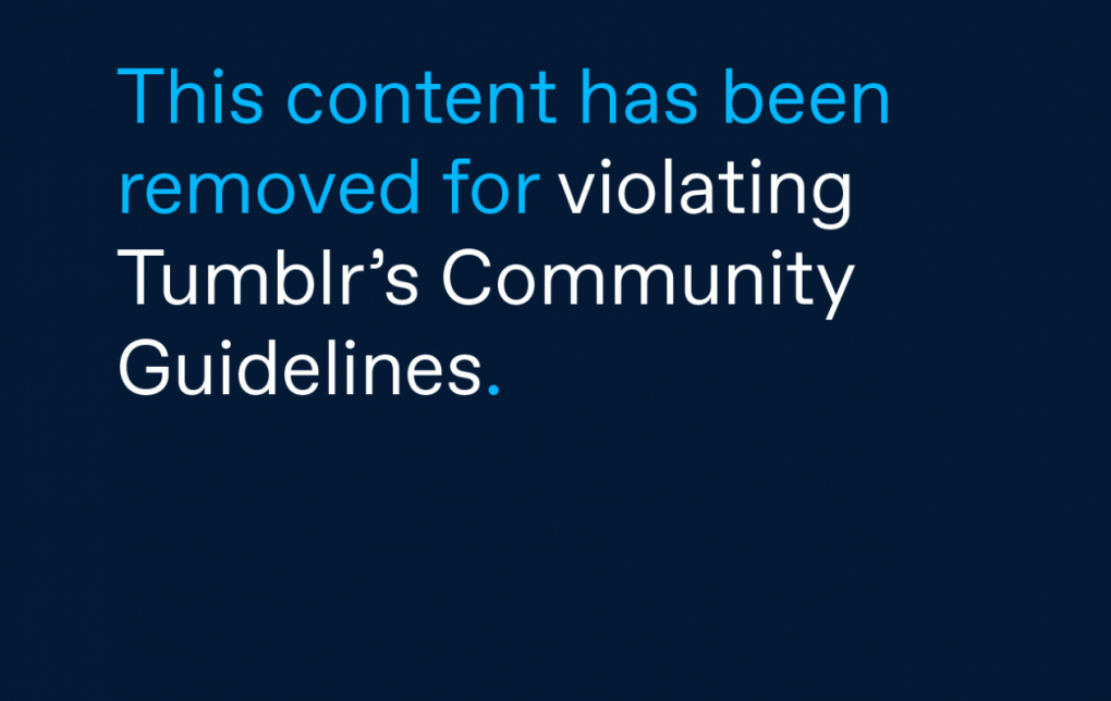 Плачет от анальной боли