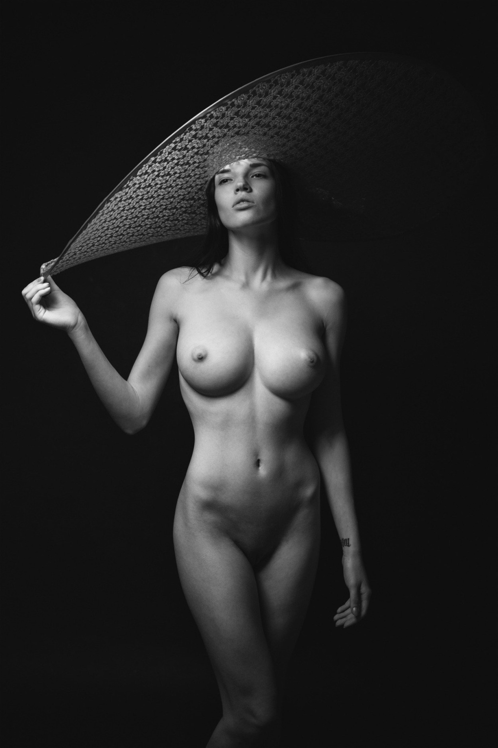 Профессиональная модель ню