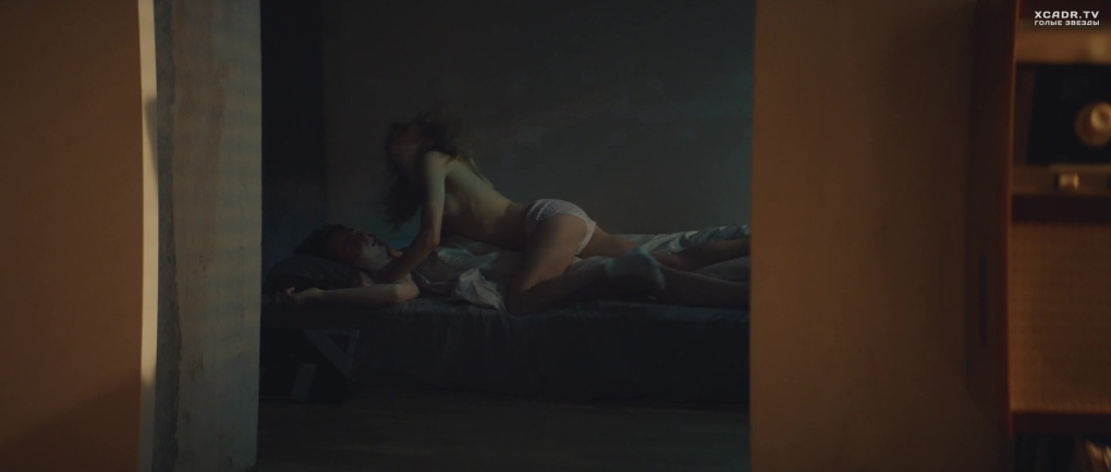 Модель секси голые Лена