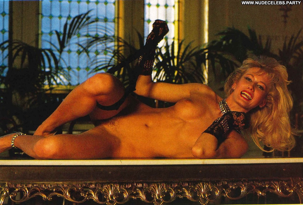 Кристин Тристан голышом