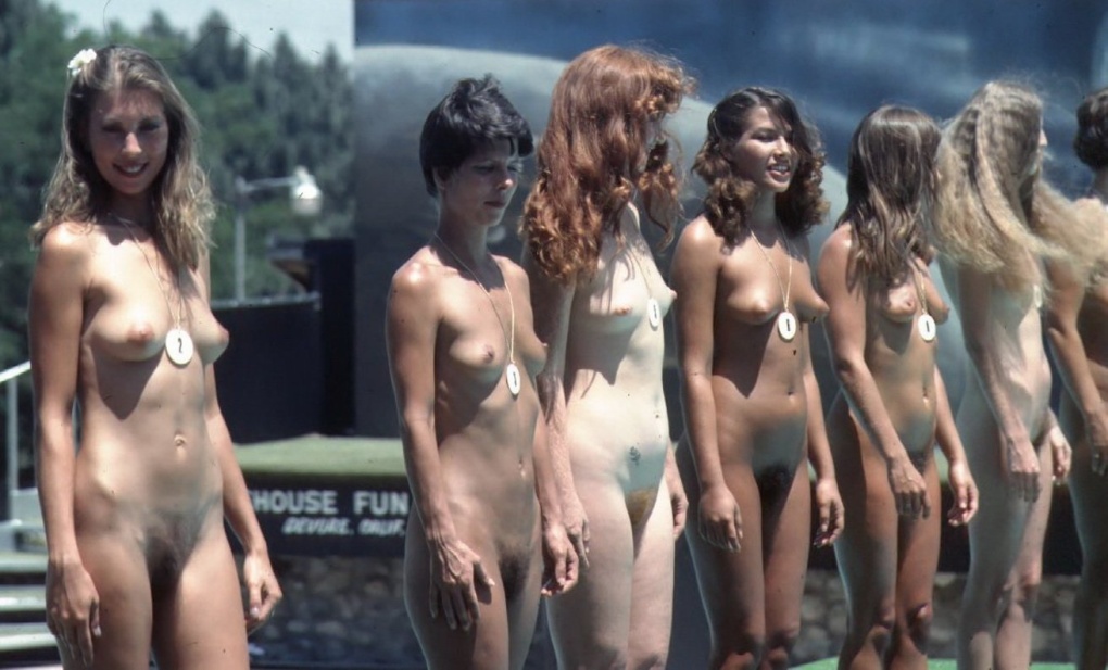 Ретро нудистки.конкурс красоты