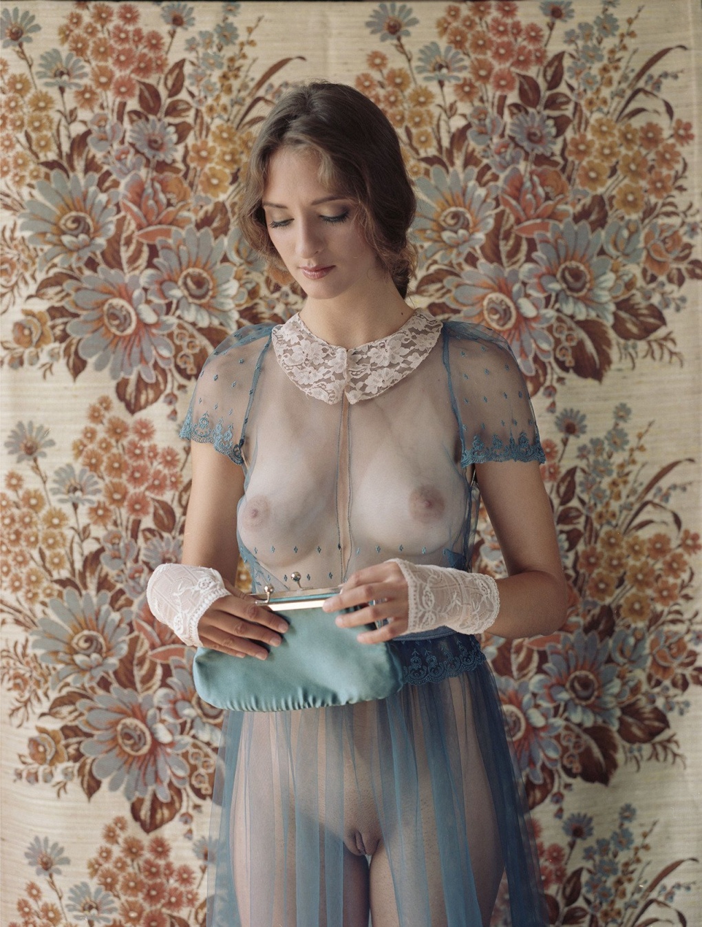 Женские прелести под платьем