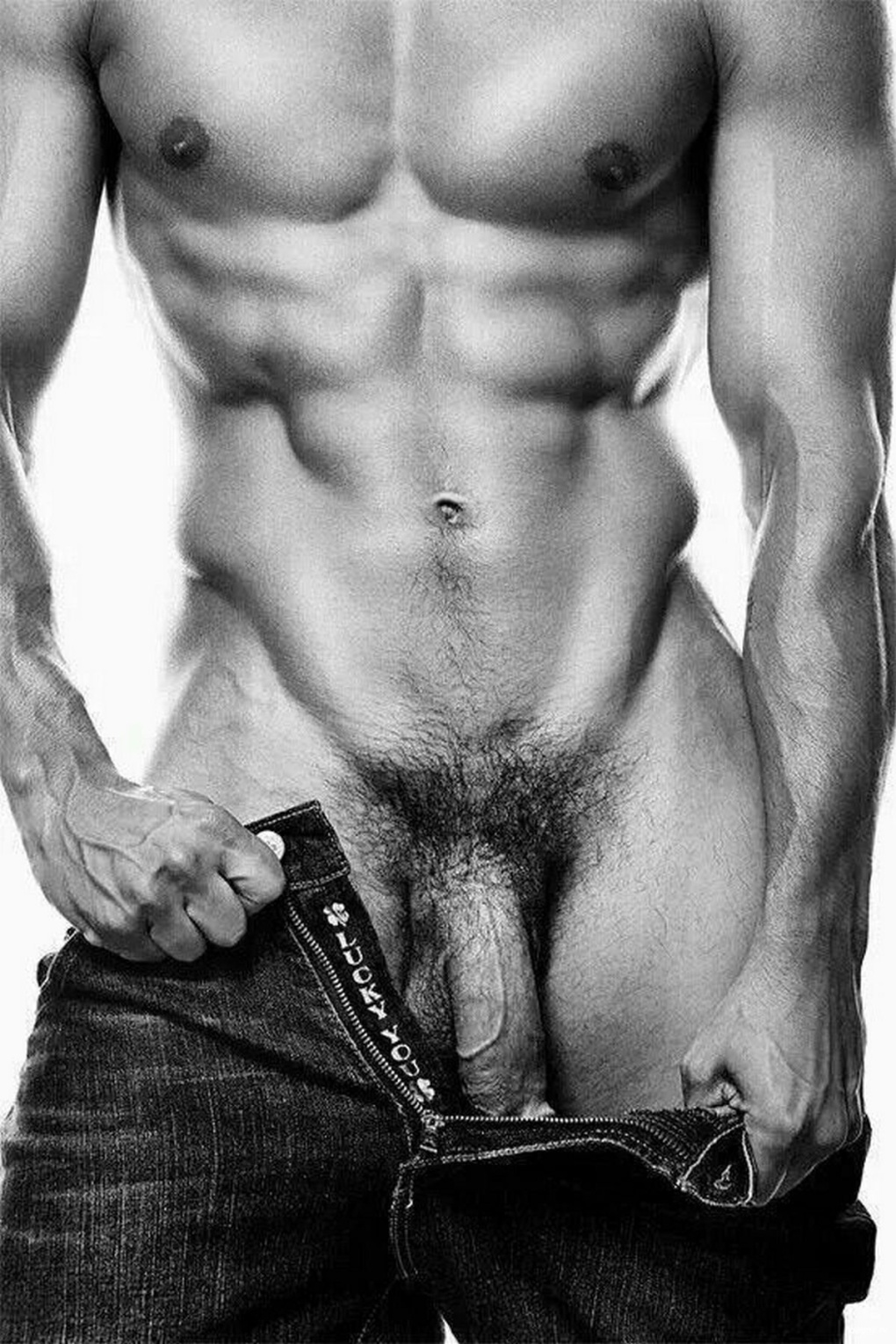 Красивые голые мужские попки