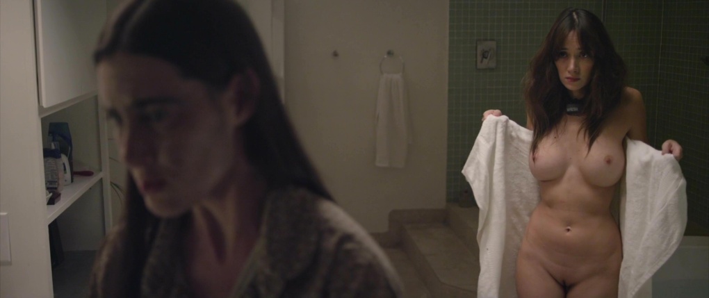 Сара Уилсон лесби сцены