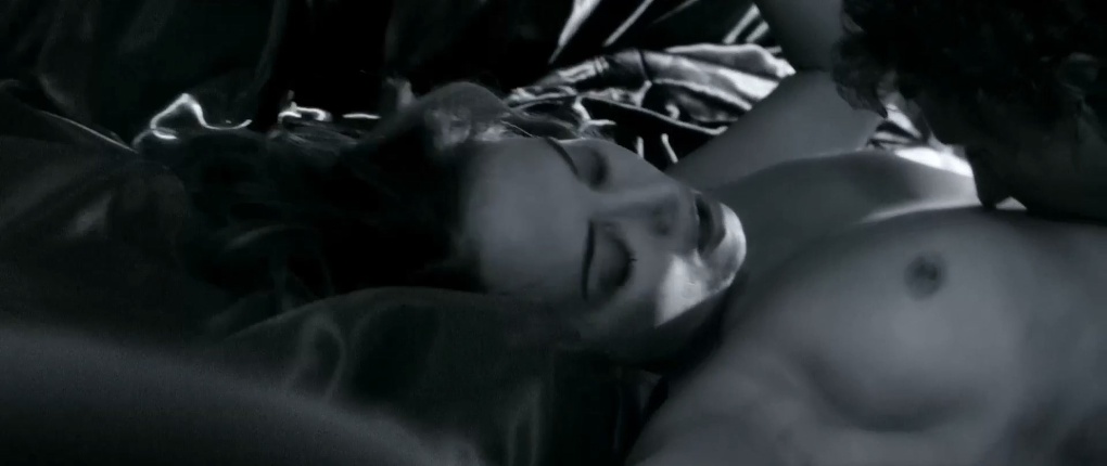 Жанна Фриске блестящие голые