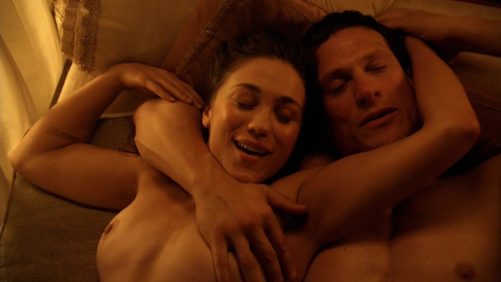 Голая Анна Хатчисон Спартак кровь и песок