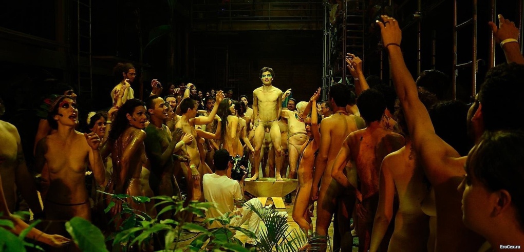 Male nude Theatre голый театр Бродвей