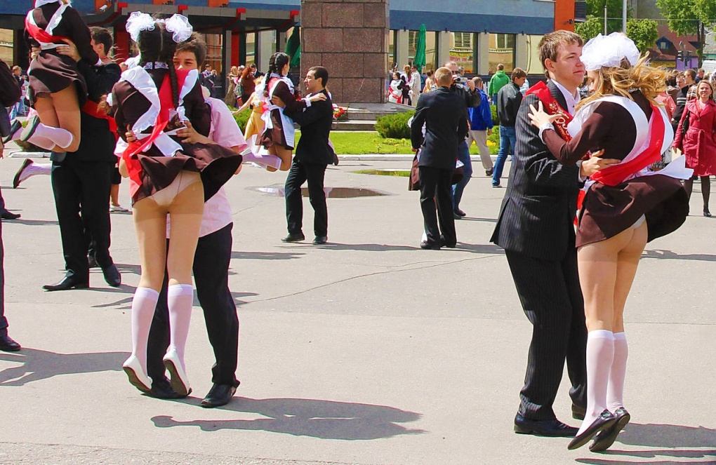 Кунилингус школьнице в униформе