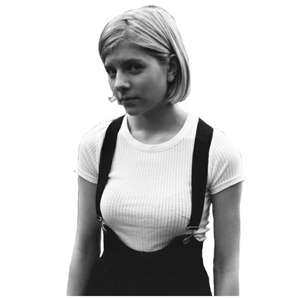 Голая Кристина Аврора на природе