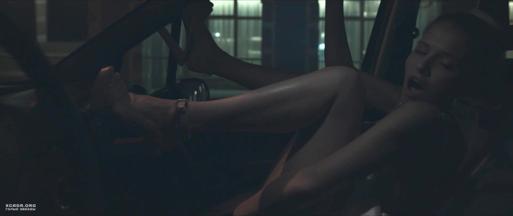 Любовь аксёнова голая вагина