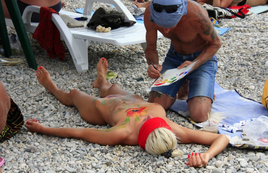 Пуренудизм Фридом Джуниор