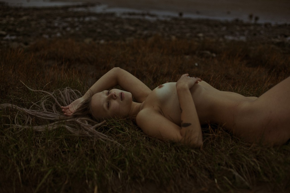 Никита Панфилова нюголый