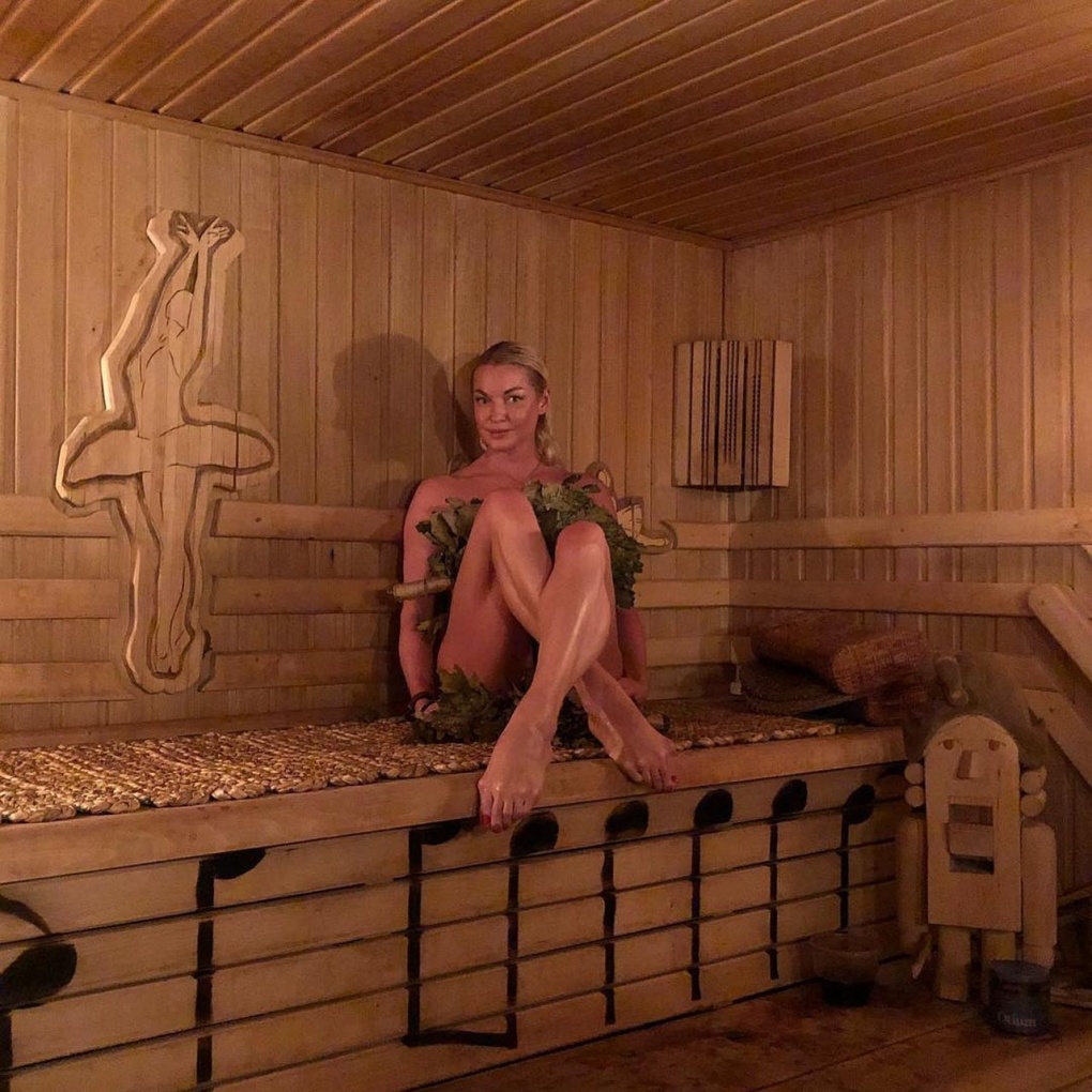 Женщины в русской бане ню