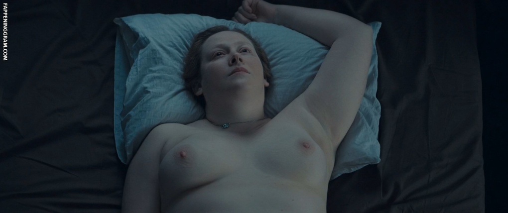 Юлия Ауг актриса голая