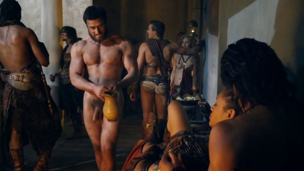 Майк Эдвард голый сериал Спартак