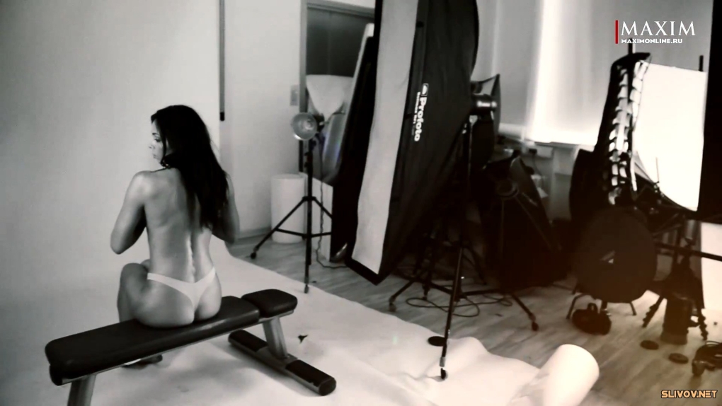 Настасья Самбурская ню