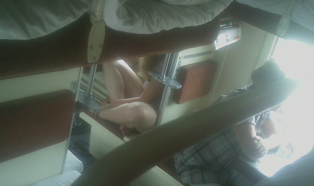 Голые бабы в купе поезда