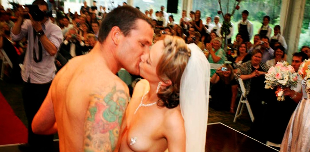 Девушки голышом на свадьбе