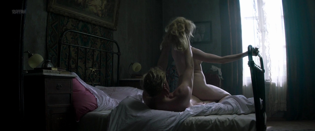 Магдалена Бочарска голая