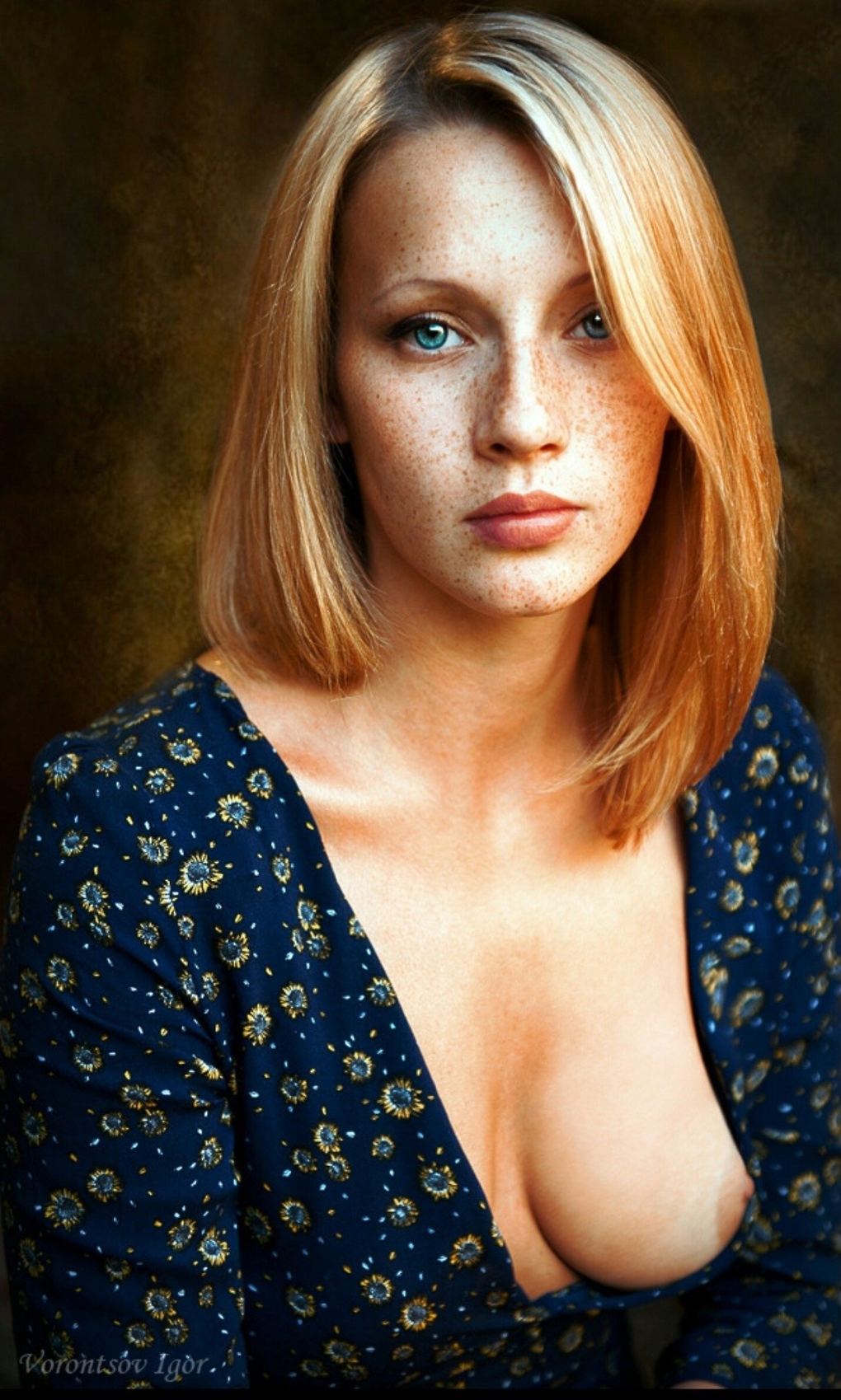 Красивые конопатые голые