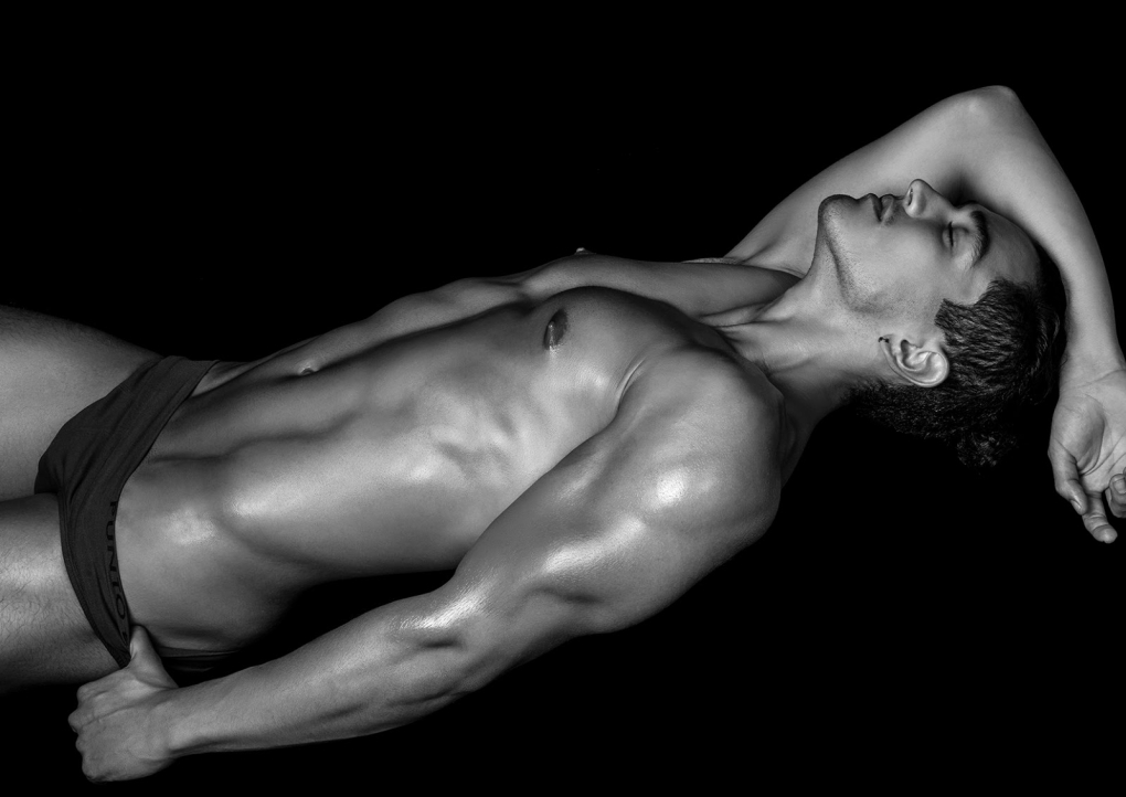 Итальянские модели мужчины ню