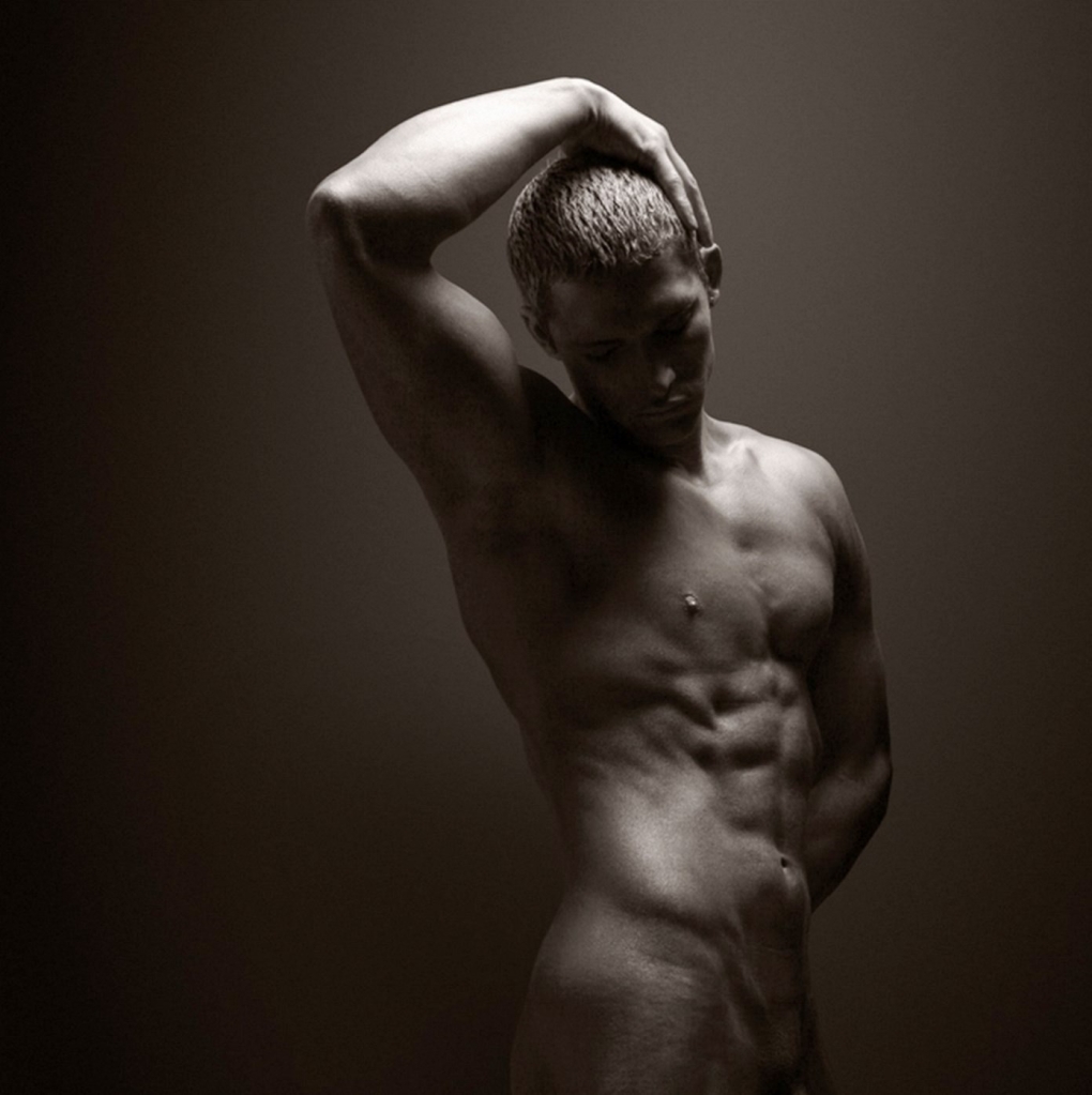 Фотомодели мужчины голые