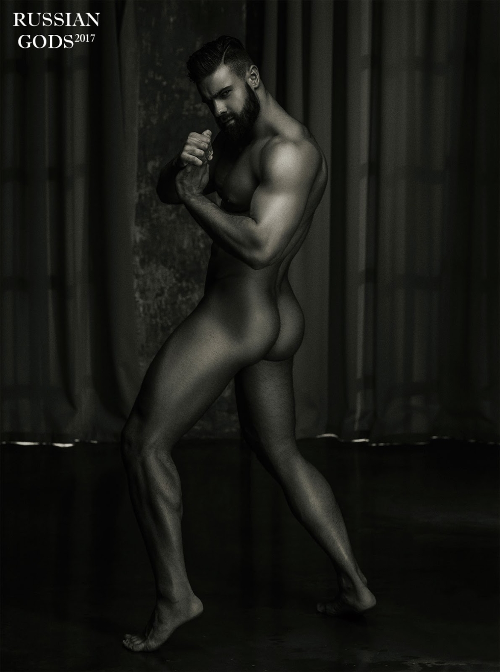 Мужской портрет в стиле ню