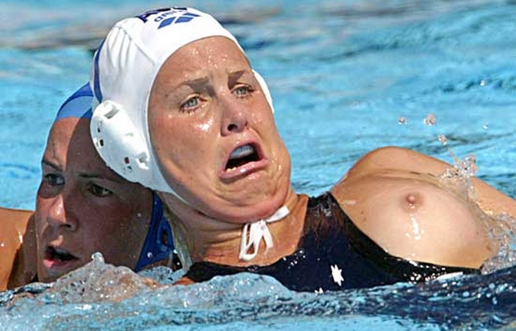 Спортсменки без трусов