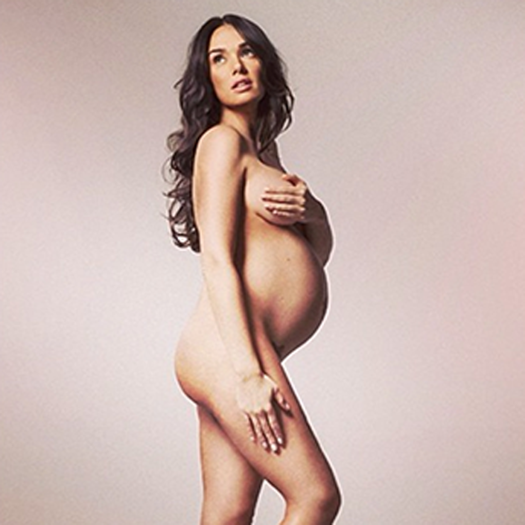 Даниэль Делауней pregnant nude